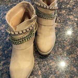 SO Beige chain Boots sz 8